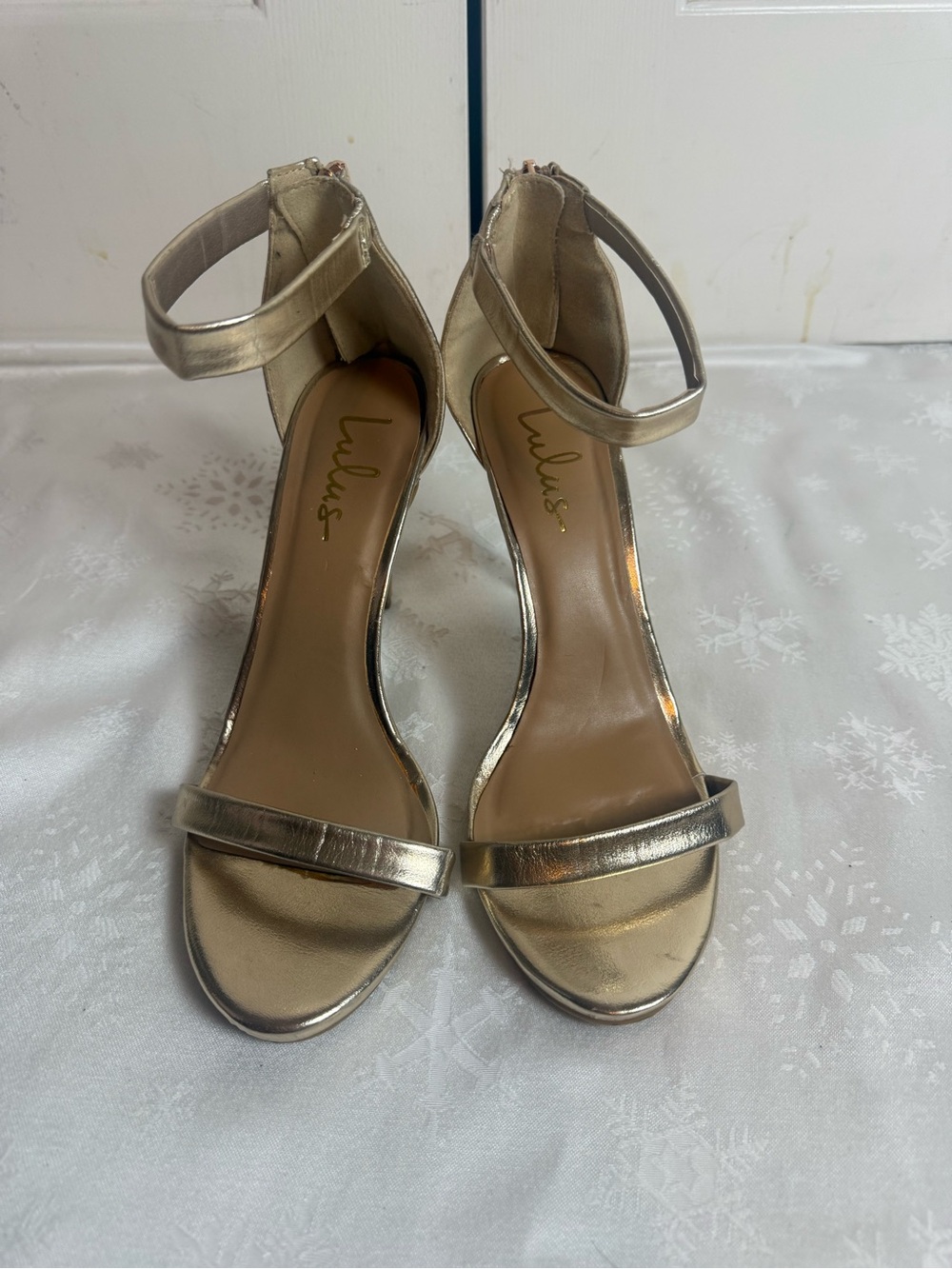Lulus Gold Metallic Stiletto Heels Size 10 Ankle Strap Wedding Party Sandals